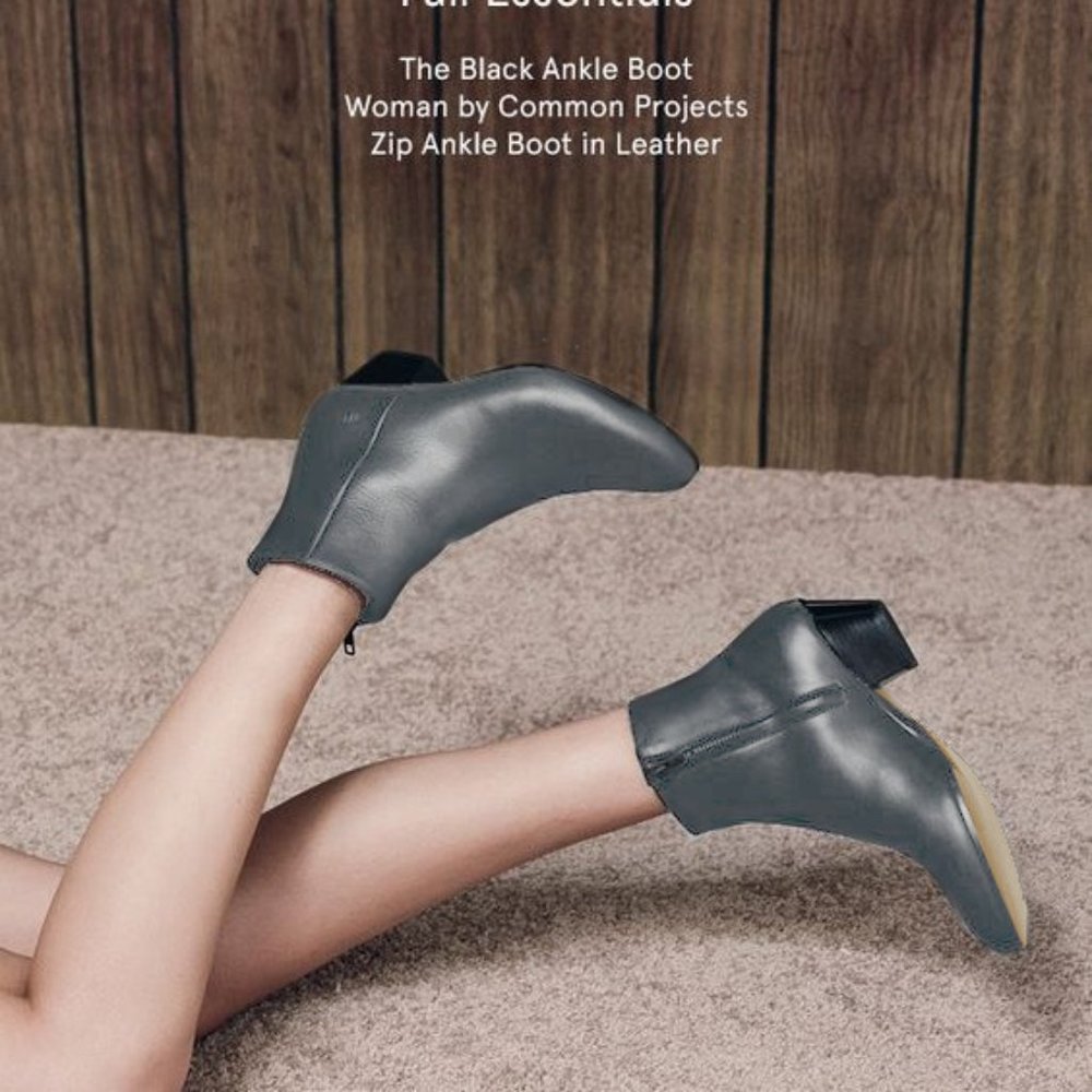 NWOB Common Projects WOMAN grey zip ankle boot